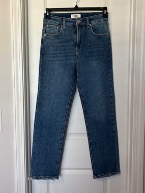 JBD Just Black Denim Straight
Leg Raw Hem Jeans
Size 27